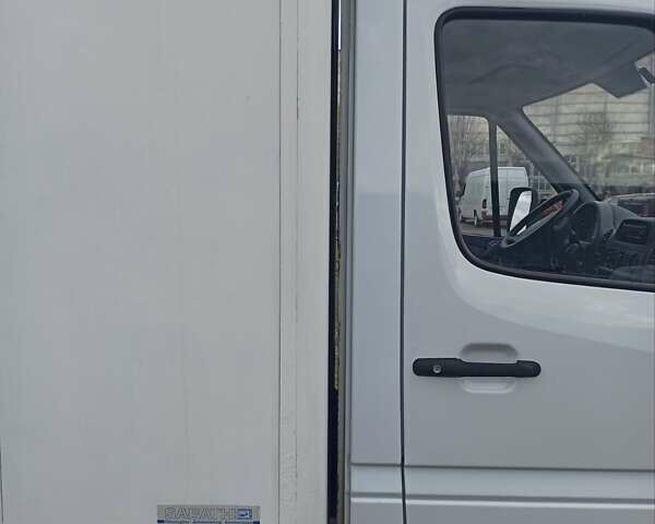Белый Мерседес Sprinter, объемом двигателя 2.69 л и пробегом 485 тыс. км за 10950 $, фото 13 на Automoto.ua