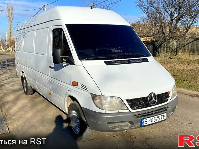 Білий Мерседес Sprinter, об'ємом двигуна 2.2 л та пробігом 560 тис. км за 8500 $, фото 1 на Automoto.ua