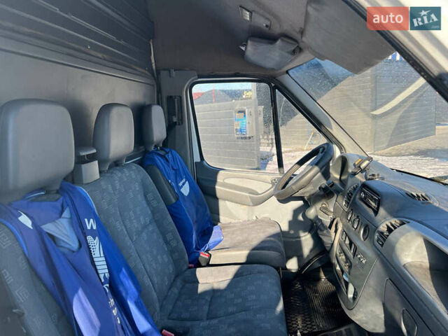 Белый Мерседес Sprinter, объемом двигателя 2.15 л и пробегом 300 тыс. км за 8000 $, фото 11 на Automoto.ua
