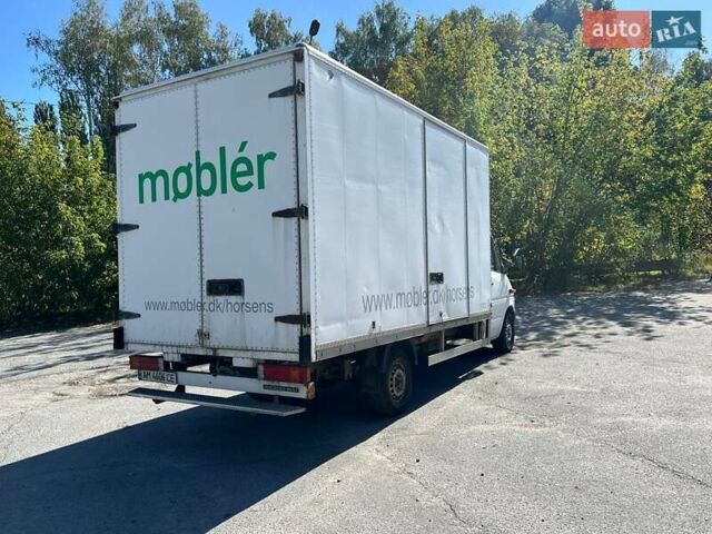 Белый Мерседес Sprinter, объемом двигателя 2.7 л и пробегом 391 тыс. км за 9500 $, фото 3 на Automoto.ua