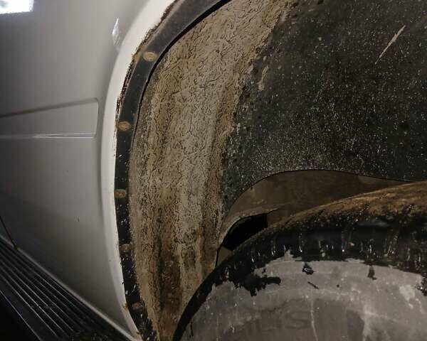 Белый Мерседес Sprinter, объемом двигателя 2.2 л и пробегом 660 тыс. км за 8650 $, фото 36 на Automoto.ua
