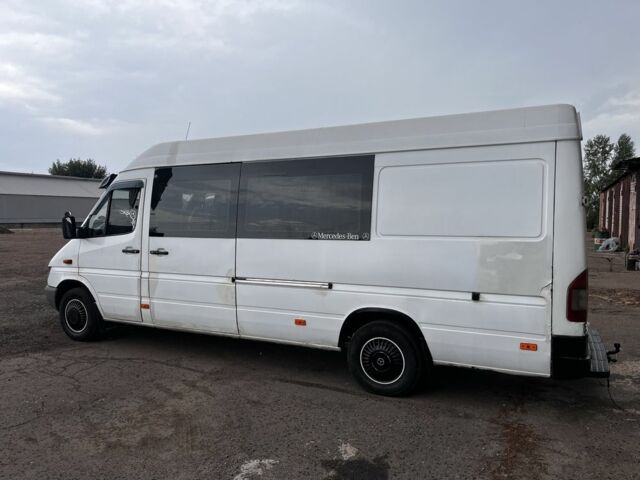 Білий Мерседес Sprinter, об'ємом двигуна 2.2 л та пробігом 600 тис. км за 7000 $, фото 4 на Automoto.ua