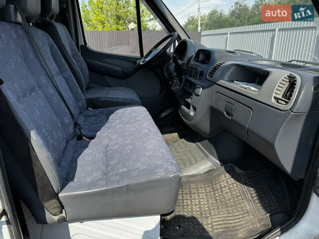 Белый Мерседес Sprinter, объемом двигателя 2.15 л и пробегом 458 тыс. км за 6300 $, фото 7 на Automoto.ua
