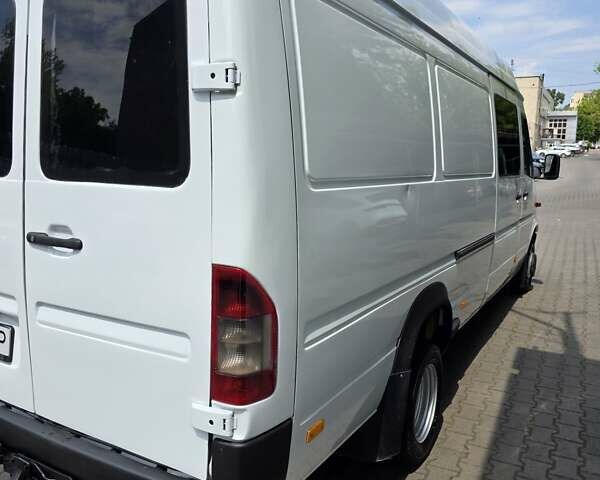 Белый Мерседес Sprinter, объемом двигателя 2.1 л и пробегом 396 тыс. км за 14200 $, фото 1 на Automoto.ua