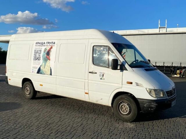 Белый Мерседес Sprinter, объемом двигателя 2.2 л и пробегом 450 тыс. км за 6900 $, фото 1 на Automoto.ua