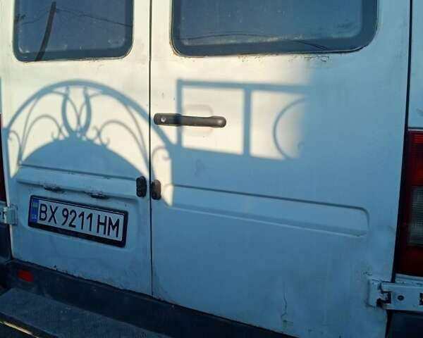 Белый Мерседес Sprinter, объемом двигателя 2.15 л и пробегом 498 тыс. км за 6099 $, фото 3 на Automoto.ua