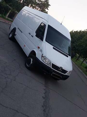 Белый Мерседес Sprinter, объемом двигателя 0 л и пробегом 5 тыс. км за 15500 $, фото 4 на Automoto.ua