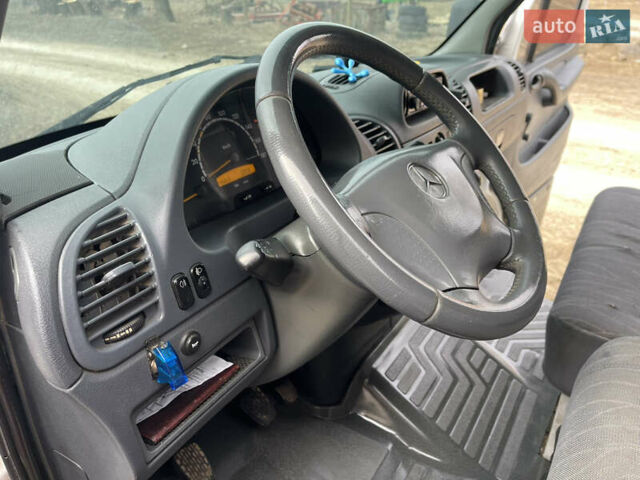 Белый Мерседес Sprinter, объемом двигателя 2.15 л и пробегом 498 тыс. км за 10700 $, фото 13 на Automoto.ua