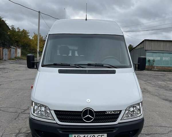 Белый Мерседес Sprinter, объемом двигателя 2.15 л и пробегом 487 тыс. км за 12700 $, фото 1 на Automoto.ua