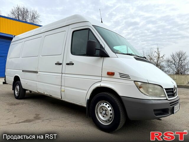 Белый Мерседес Sprinter, объемом двигателя 2.7 л и пробегом 767 тыс. км за 8999 $, фото 6 на Automoto.ua