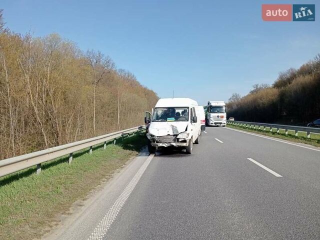 Білий Мерседес Sprinter, об'ємом двигуна 2.1 л та пробігом 430 тис. км за 5000 $, фото 10 на Automoto.ua