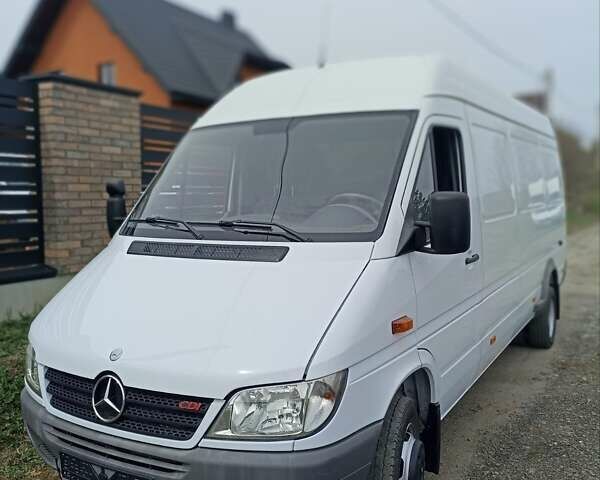 Белый Мерседес Sprinter, объемом двигателя 2.7 л и пробегом 260 тыс. км за 20900 $, фото 26 на Automoto.ua
