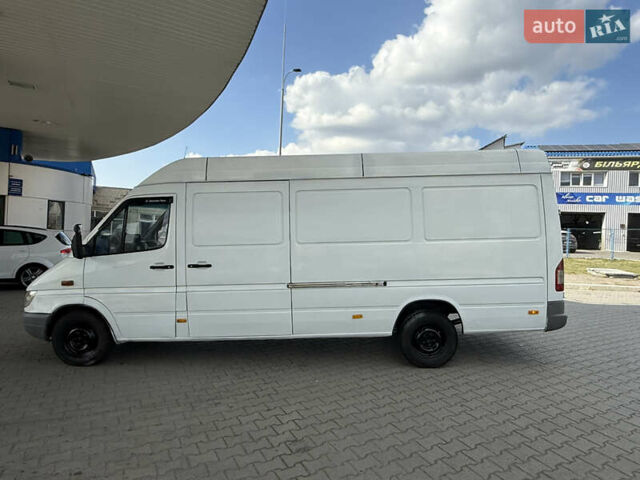 Белый Мерседес Sprinter, объемом двигателя 2.15 л и пробегом 480 тыс. км за 7600 $, фото 11 на Automoto.ua