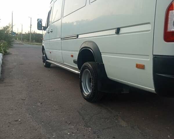 Белый Мерседес Sprinter, объемом двигателя 2.15 л и пробегом 360 тыс. км за 16400 $, фото 5 на Automoto.ua
