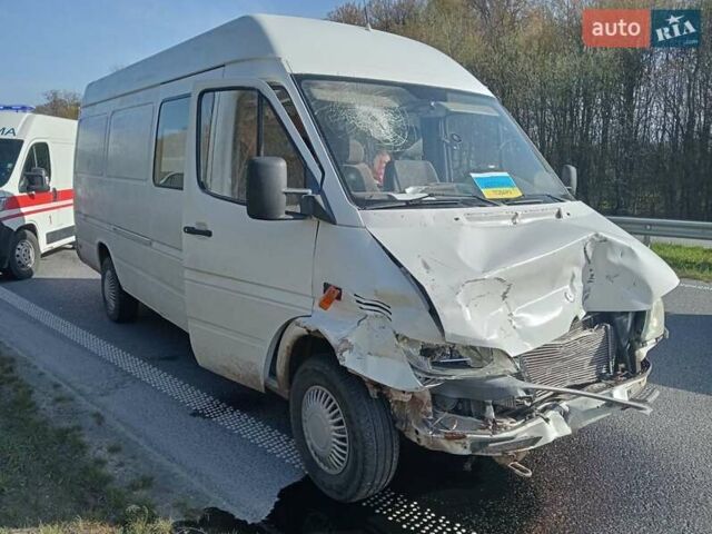 Білий Мерседес Sprinter, об'ємом двигуна 2.1 л та пробігом 430 тис. км за 5000 $, фото 5 на Automoto.ua