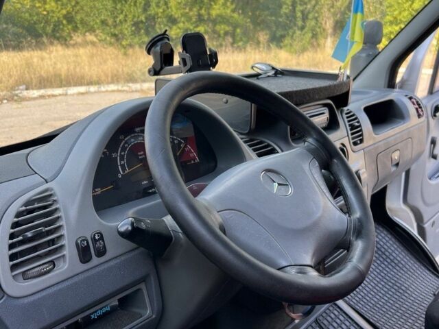 Белый Мерседес Sprinter, объемом двигателя 0 л и пробегом 320 тыс. км за 7700 $, фото 5 на Automoto.ua