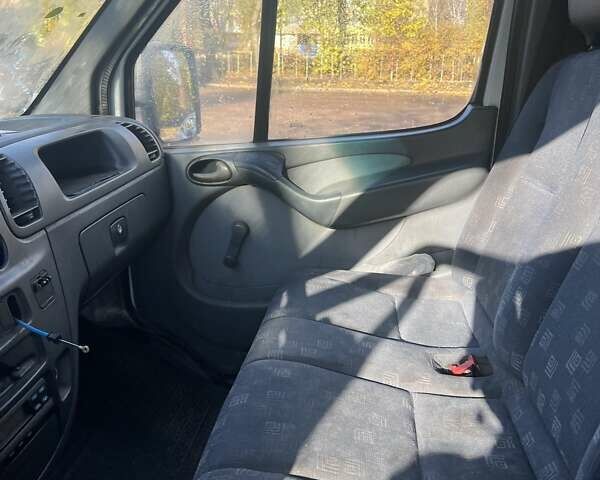 Белый Мерседес Sprinter, объемом двигателя 2.15 л и пробегом 400 тыс. км за 7500 $, фото 2 на Automoto.ua