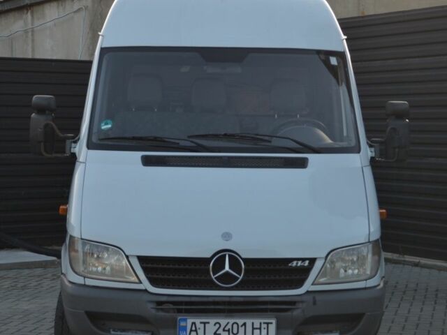 Белый Мерседес Sprinter, объемом двигателя 2.3 л и пробегом 600 тыс. км за 7000 $, фото 1 на Automoto.ua