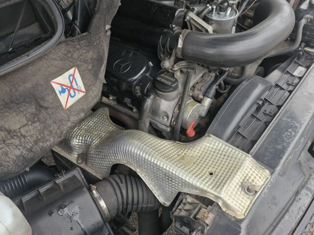 Білий Мерседес Sprinter, об'ємом двигуна 2.1 л та пробігом 411 тис. км за 12500 $, фото 5 на Automoto.ua