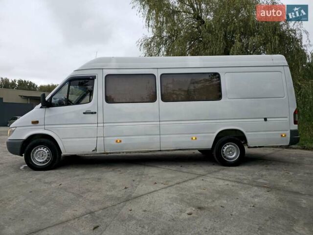 Белый Мерседес Sprinter, объемом двигателя 2.1 л и пробегом 656 тыс. км за 6500 $, фото 7 на Automoto.ua