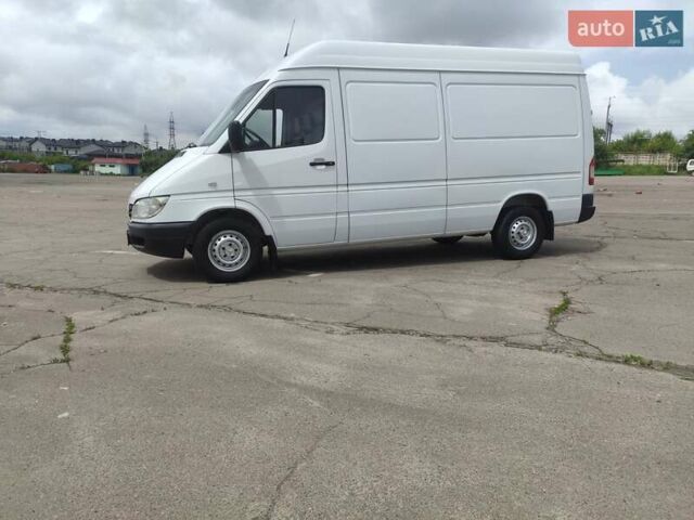 Белый Мерседес Sprinter, объемом двигателя 0 л и пробегом 298 тыс. км за 17500 $, фото 10 на Automoto.ua