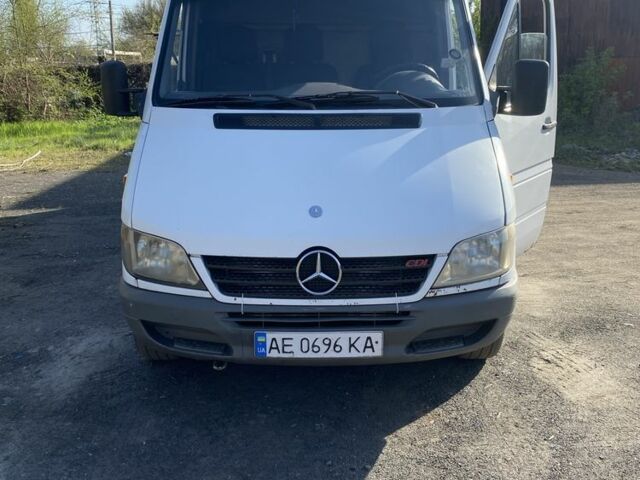 Білий Мерседес Sprinter, об'ємом двигуна 0.22 л та пробігом 610 тис. км за 8200 $, фото 1 на Automoto.ua