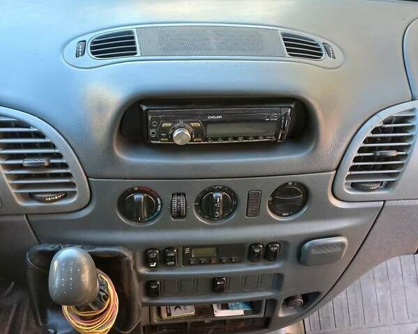 Білий Мерседес Sprinter, об'ємом двигуна 2.7 л та пробігом 694 тис. км за 8700 $, фото 19 на Automoto.ua
