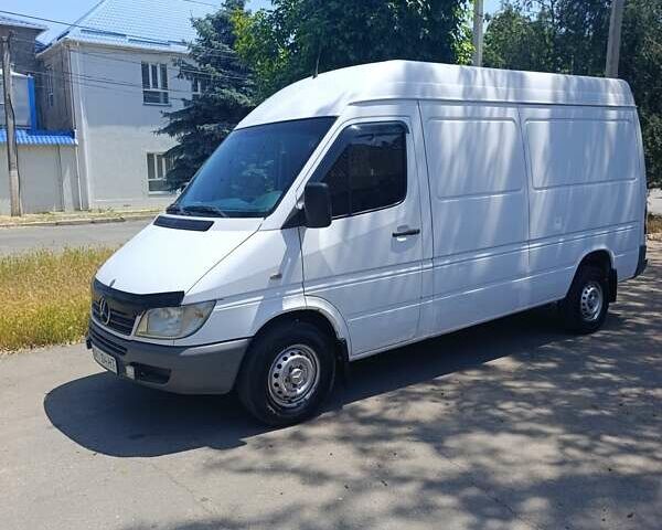 Білий Мерседес Sprinter, об'ємом двигуна 2.1 л та пробігом 740 тис. км за 8000 $, фото 4 на Automoto.ua
