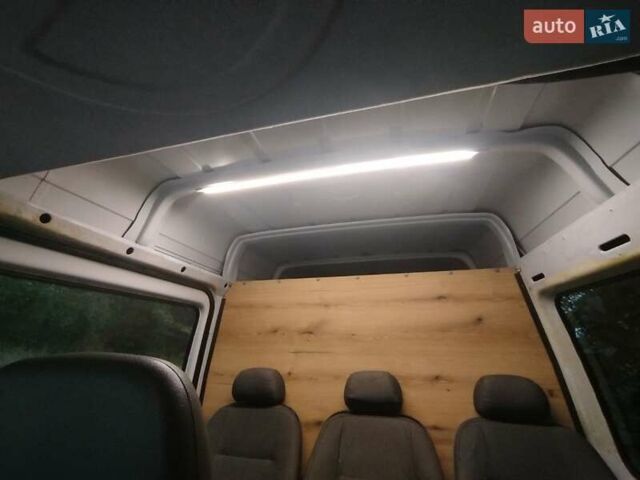 Білий Мерседес Sprinter, об'ємом двигуна 2.15 л та пробігом 470 тис. км за 9300 $, фото 13 на Automoto.ua