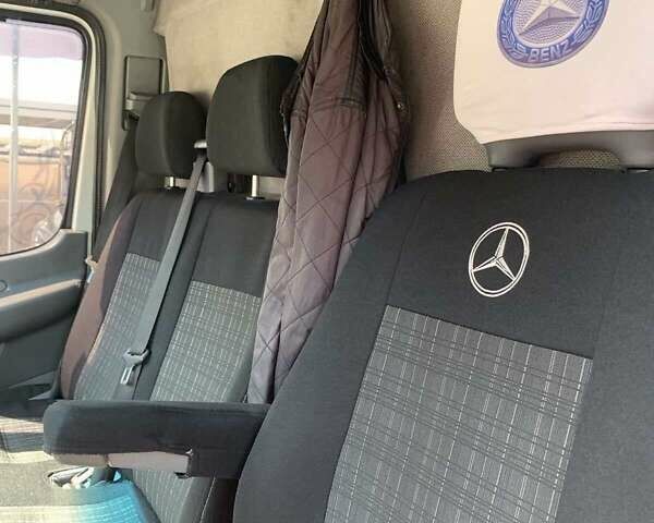 Белый Мерседес Sprinter, объемом двигателя 2.69 л и пробегом 625 тыс. км за 11999 $, фото 5 на Automoto.ua