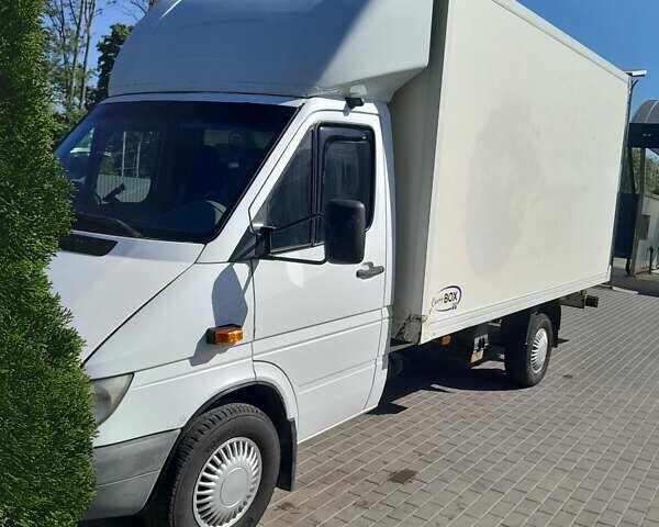 Білий Мерседес Sprinter, об'ємом двигуна 2.7 л та пробігом 530 тис. км за 12650 $, фото 4 на Automoto.ua