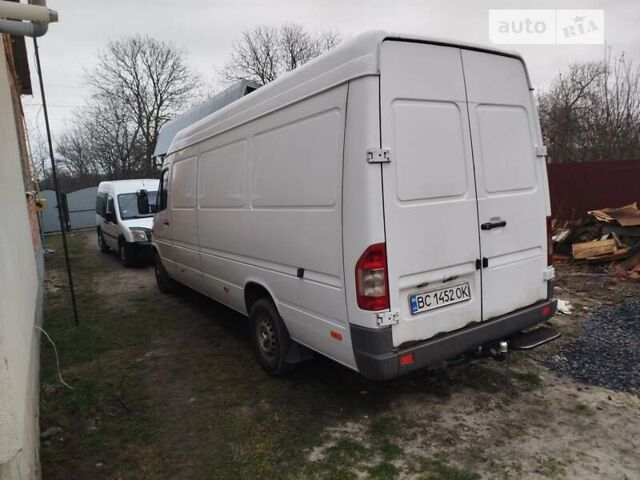 Белый Мерседес Sprinter, объемом двигателя 0 л и пробегом 400 тыс. км за 10500 $, фото 6 на Automoto.ua