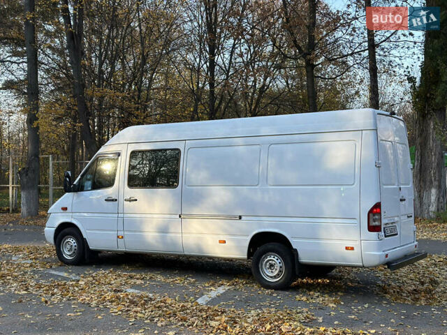 Белый Мерседес Sprinter, объемом двигателя 2.7 л и пробегом 200 тыс. км за 13900 $, фото 3 на Automoto.ua