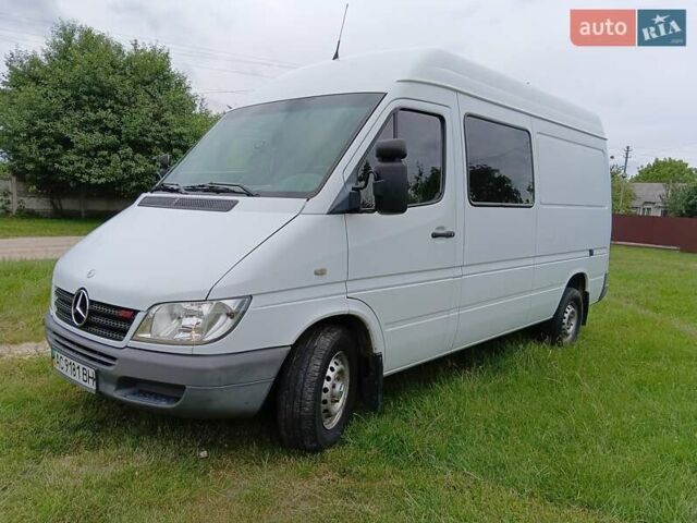 Белый Мерседес Sprinter, объемом двигателя 0 л и пробегом 665 тыс. км за 9704 $, фото 17 на Automoto.ua