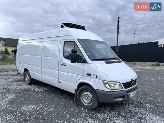 Белый Мерседес Sprinter, объемом двигателя 0 л и пробегом 480 тыс. км за 13900 $, фото 5 на Automoto.ua
