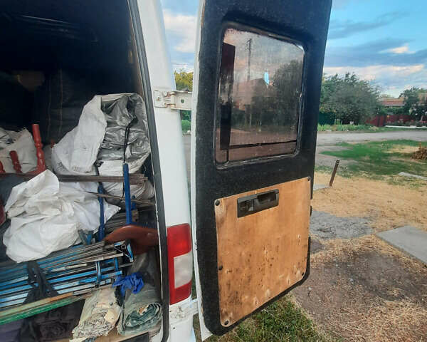 Белый Мерседес Sprinter, объемом двигателя 2.7 л и пробегом 874 тыс. км за 8500 $, фото 15 на Automoto.ua