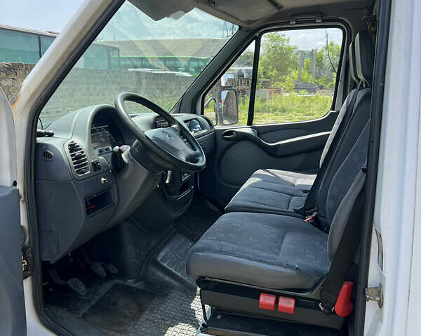 Білий Мерседес Sprinter, об'ємом двигуна 0 л та пробігом 426 тис. км за 8000 $, фото 11 на Automoto.ua