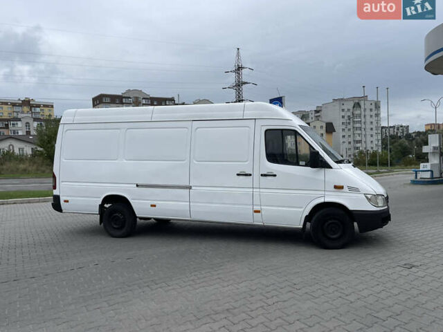 Білий Мерседес Sprinter, об'ємом двигуна 2.2 л та пробігом 555 тис. км за 10999 $, фото 3 на Automoto.ua
