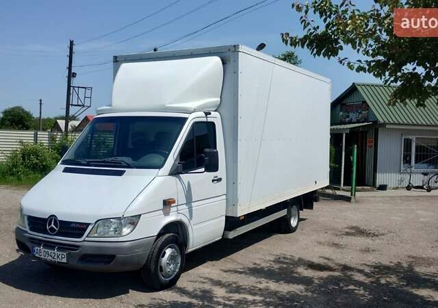 Белый Мерседес Sprinter, объемом двигателя 2.2 л и пробегом 473 тыс. км за 12900 $, фото 7 на Automoto.ua