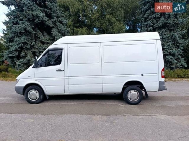 Білий Мерседес Sprinter, об'ємом двигуна 2.2 л та пробігом 252 тис. км за 11000 $, фото 16 на Automoto.ua