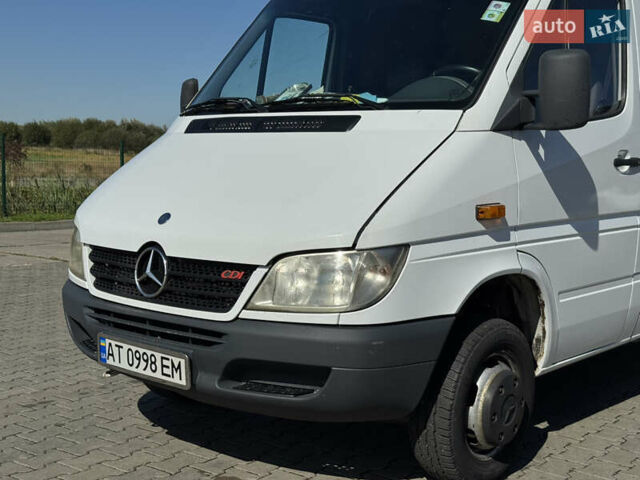 Білий Мерседес Sprinter, об'ємом двигуна 2.7 л та пробігом 450 тис. км за 17000 $, фото 14 на Automoto.ua