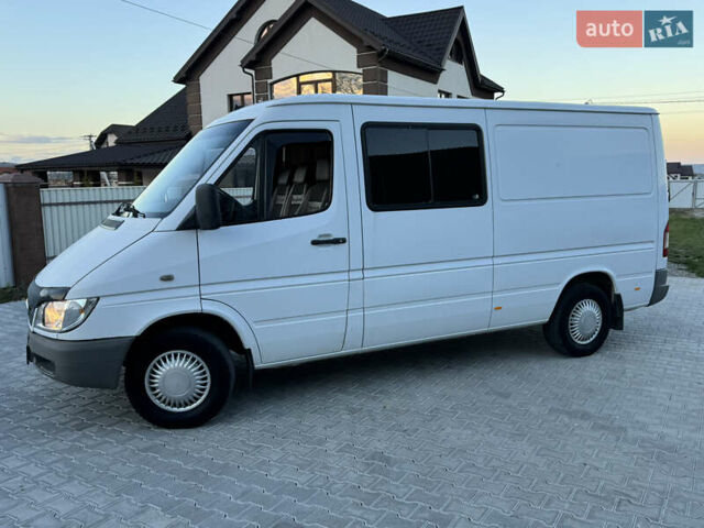 Белый Мерседес Sprinter, объемом двигателя 2.2 л и пробегом 341 тыс. км за 6900 $, фото 2 на Automoto.ua