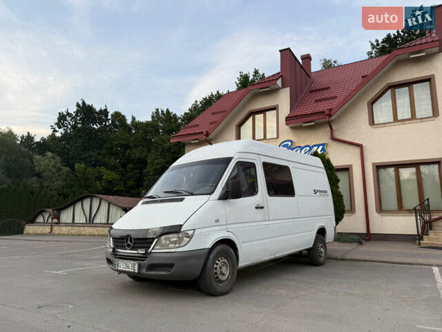 Белый Мерседес Sprinter, объемом двигателя 2.2 л и пробегом 480 тыс. км за 7250 $, фото 2 на Automoto.ua