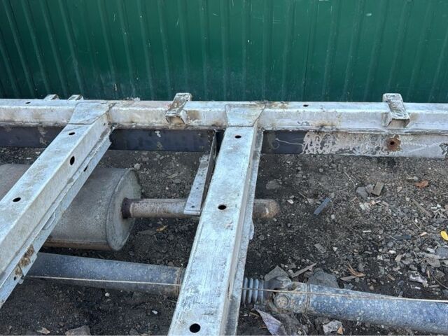 Белый Мерседес Sprinter, объемом двигателя 0 л и пробегом 450 тыс. км за 6500 $, фото 3 на Automoto.ua