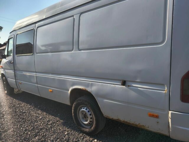 Білий Мерседес Sprinter, об'ємом двигуна 2.7 л та пробігом 111 тис. км за 7800 $, фото 7 на Automoto.ua