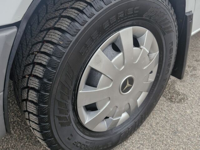 Білий Мерседес Sprinter, об'ємом двигуна 2.1 л та пробігом 411 тис. км за 12500 $, фото 3 на Automoto.ua