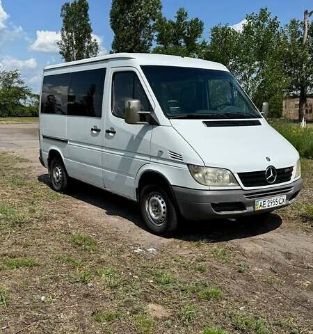 Белый Мерседес Sprinter, объемом двигателя 2.15 л и пробегом 304 тыс. км за 9500 $, фото 1 на Automoto.ua