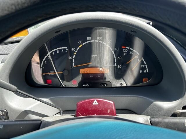 Белый Мерседес Sprinter, объемом двигателя 2.7 л и пробегом 273 тыс. км за 18000 $, фото 7 на Automoto.ua