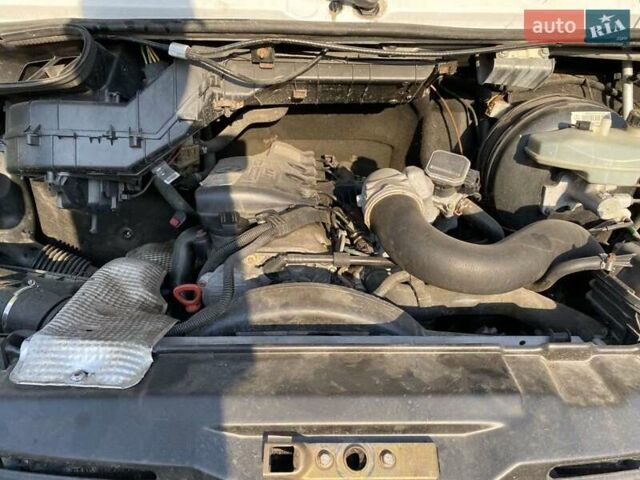 Білий Мерседес Sprinter, об'ємом двигуна 0 л та пробігом 220 тис. км за 12000 $, фото 25 на Automoto.ua