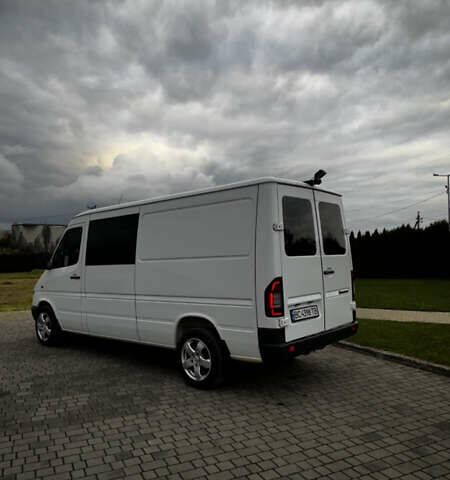Белый Мерседес Sprinter, объемом двигателя 2.2 л и пробегом 370 тыс. км за 8300 $, фото 14 на Automoto.ua